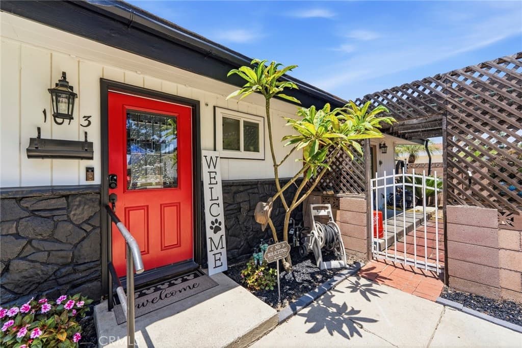 Home at 1013 N Lyman, Covina — photo 5 of 12