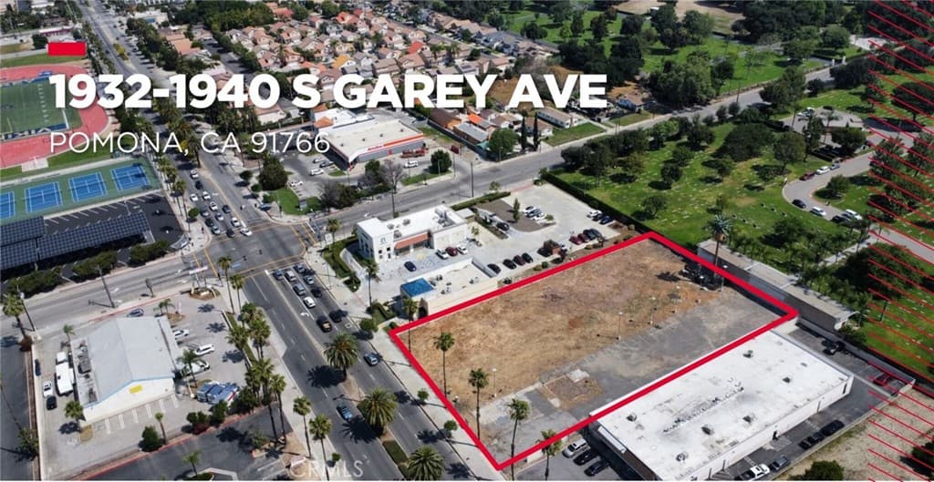 Home at 1932 Garey, Pomona — photo 2 of 3