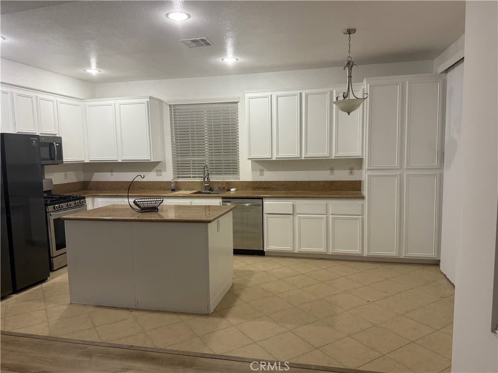 Home at 1711 Lordsburg Court, La Verne — photo 7 of 12