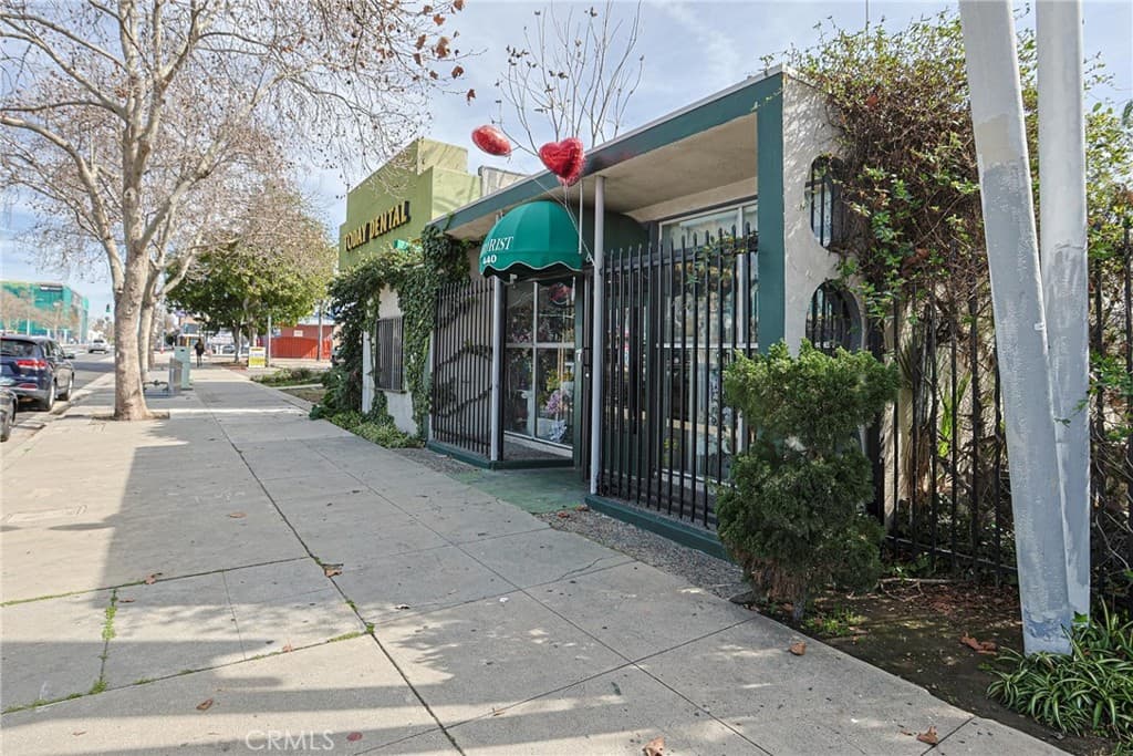 Commercial at 440 W Holt, Pomona — photo 2 of 12