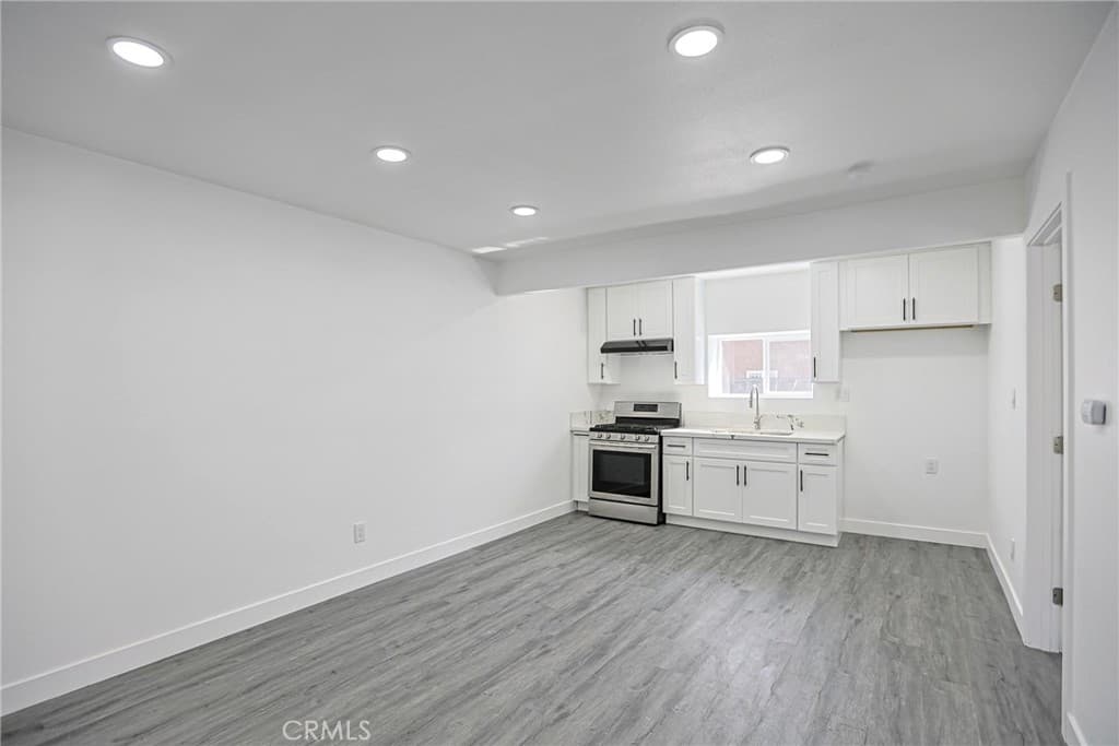 Commercial at 440 W Holt, Pomona — photo 5 of 12