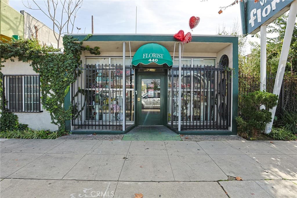 Commercial at 440 W Holt, Pomona — photo 4 of 12