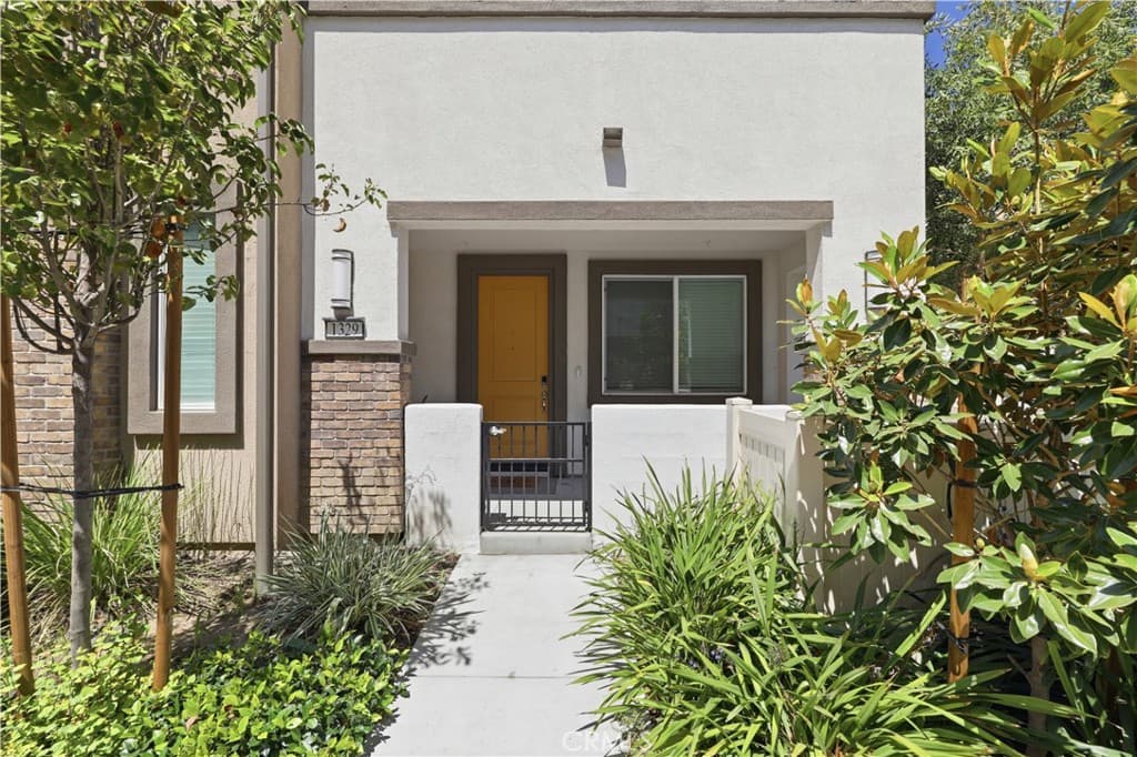 Condo at 1329 Nimbus, Pomona — photo 2 of 12