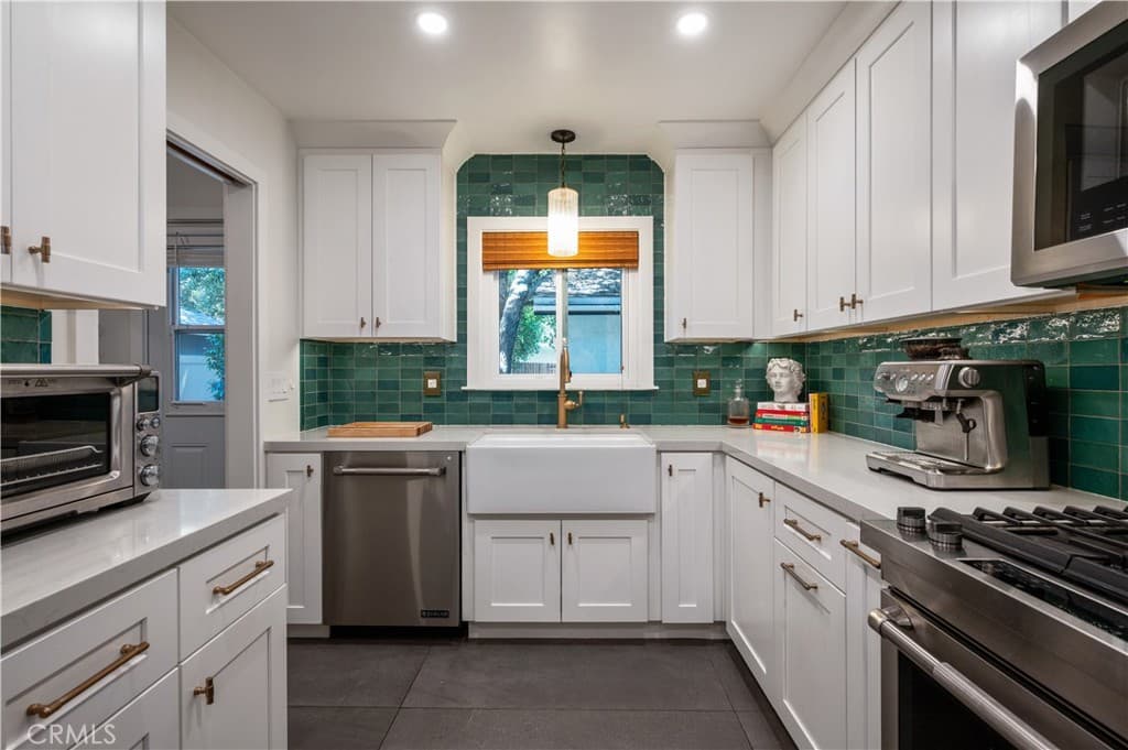 Home at 302 Taylor, Claremont — photo 2 of 12
