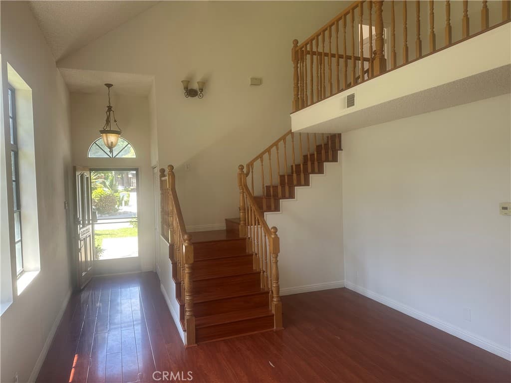 Home at 806 Alta, Monrovia — photo 3 of 12
