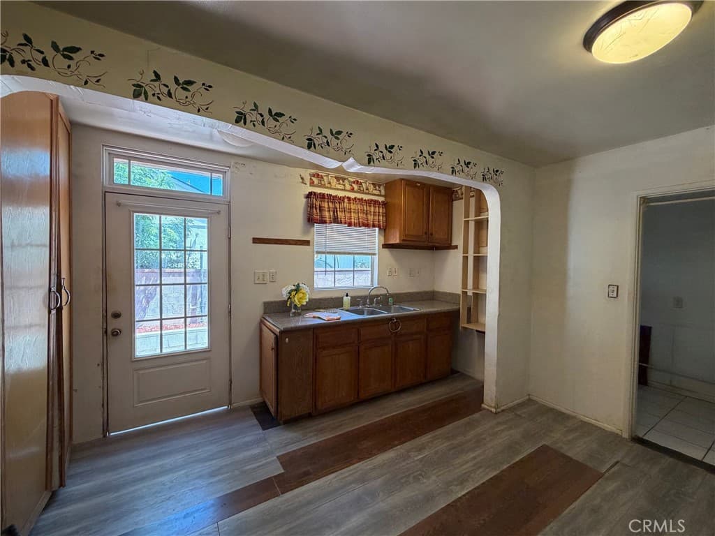 Home at 479 Carleton Avenue, Claremont — photo 6 of 8