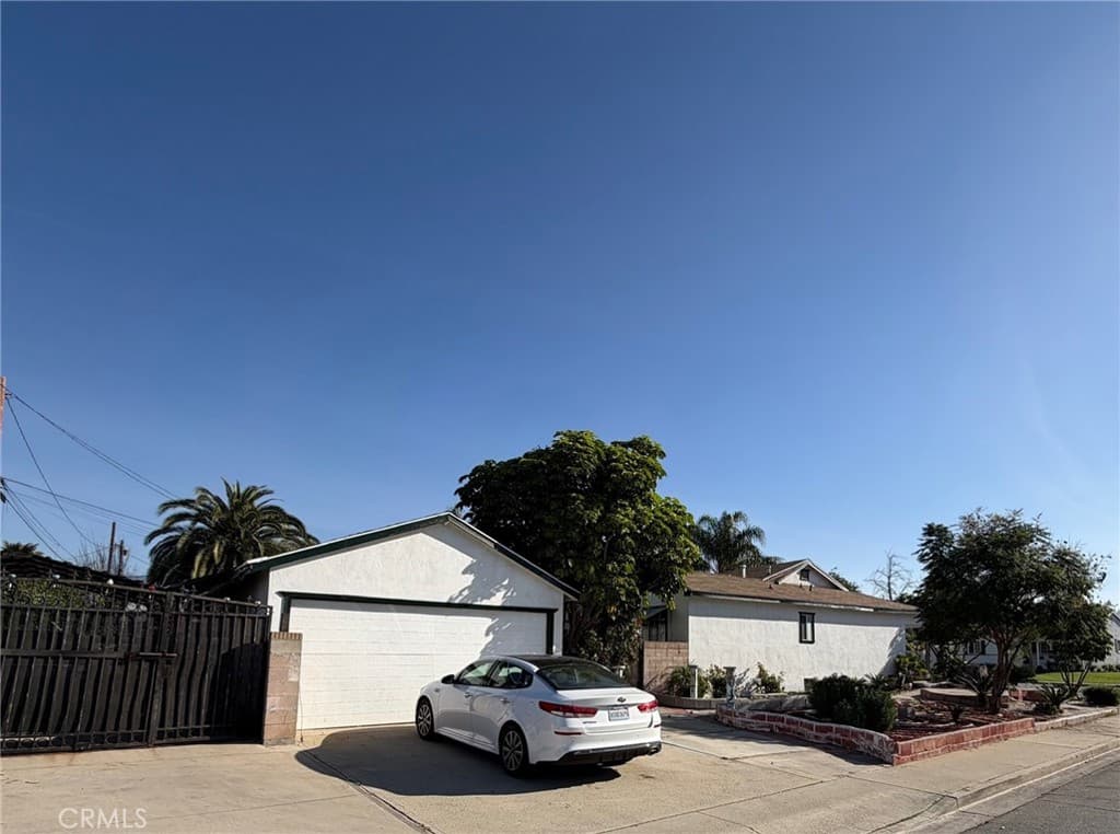 Home at 479 Carleton Avenue, Claremont — photo 7 of 8