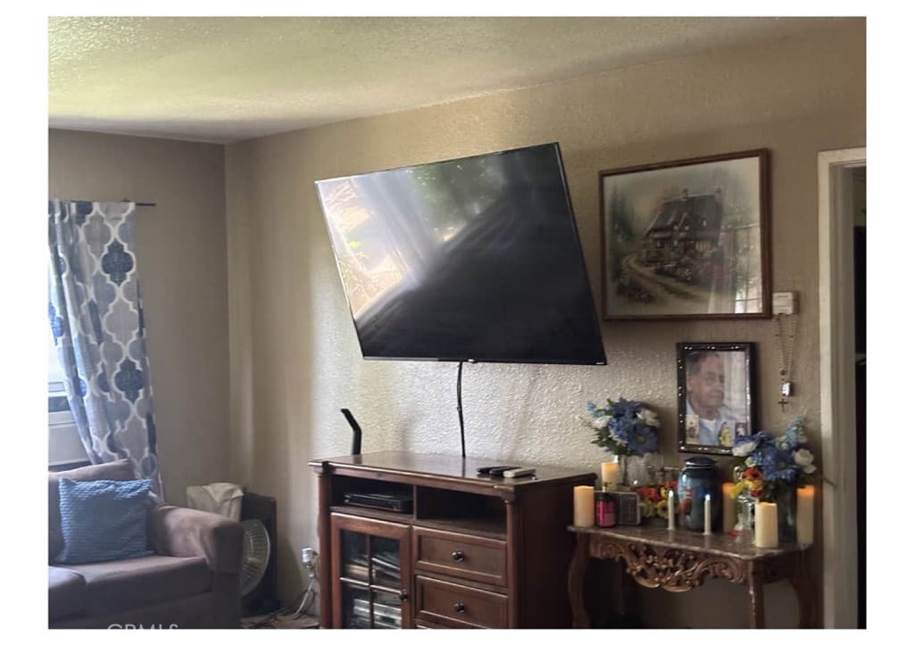 Home at 4306 baldwin park Boulevard, Baldwin Park — photo 6 of 12