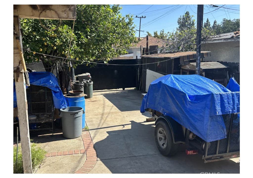 Home at 4306 baldwin park Boulevard, Baldwin Park — photo 9 of 12