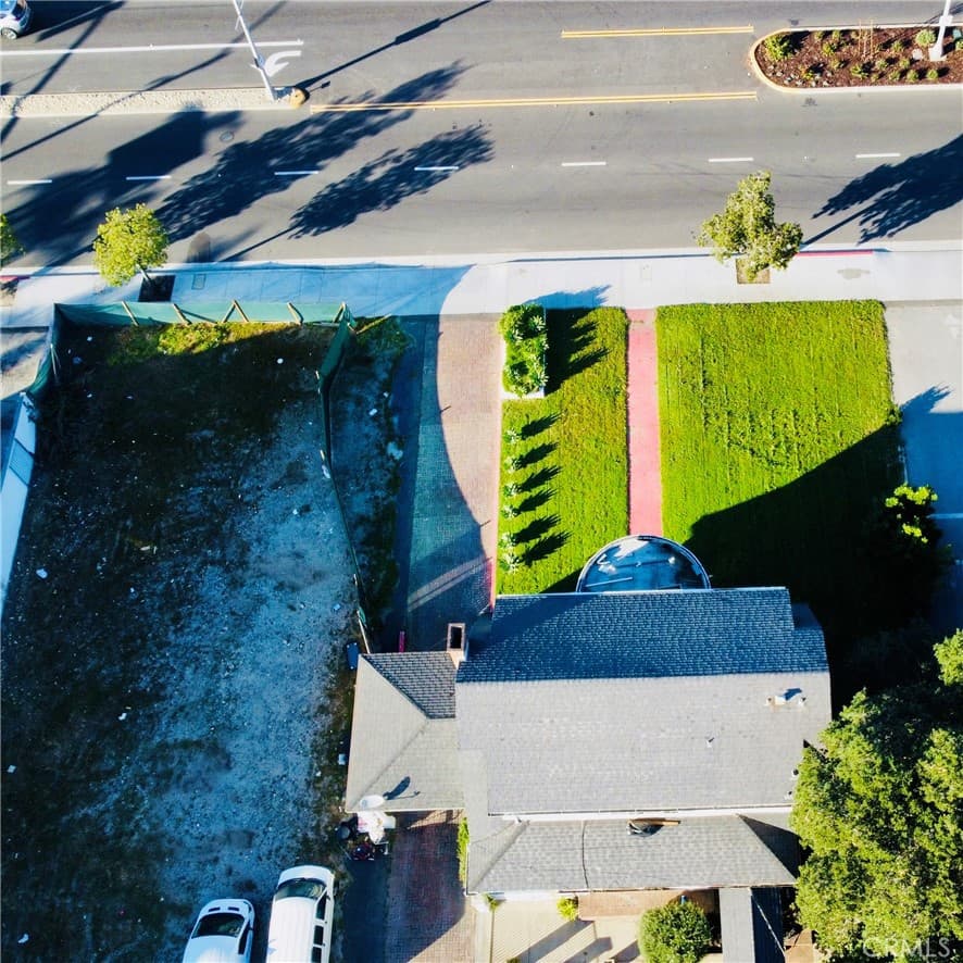 Home at 624 N Pasadena, Azusa — photo 8 of 12
