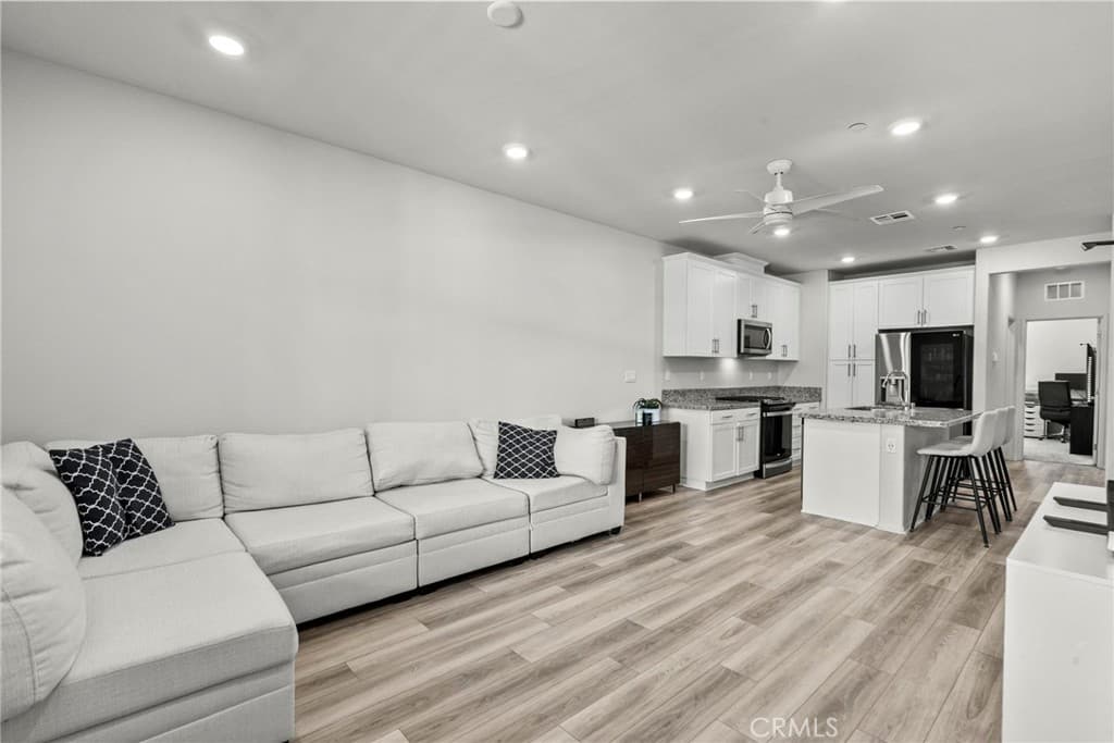 Condo at 1636 Cayton Loop, West Covina — photo 4 of 12