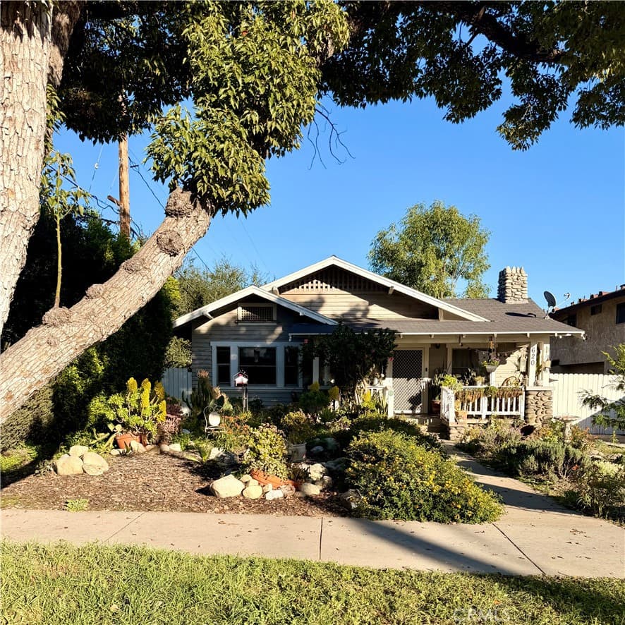 Home at 620 N Pasadena, Azusa — photo 1 of 1