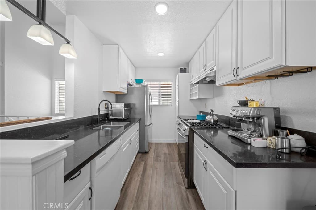 Condo at 24242 Sylvan Glen Road G, Diamond Bar — photo 9 of 12