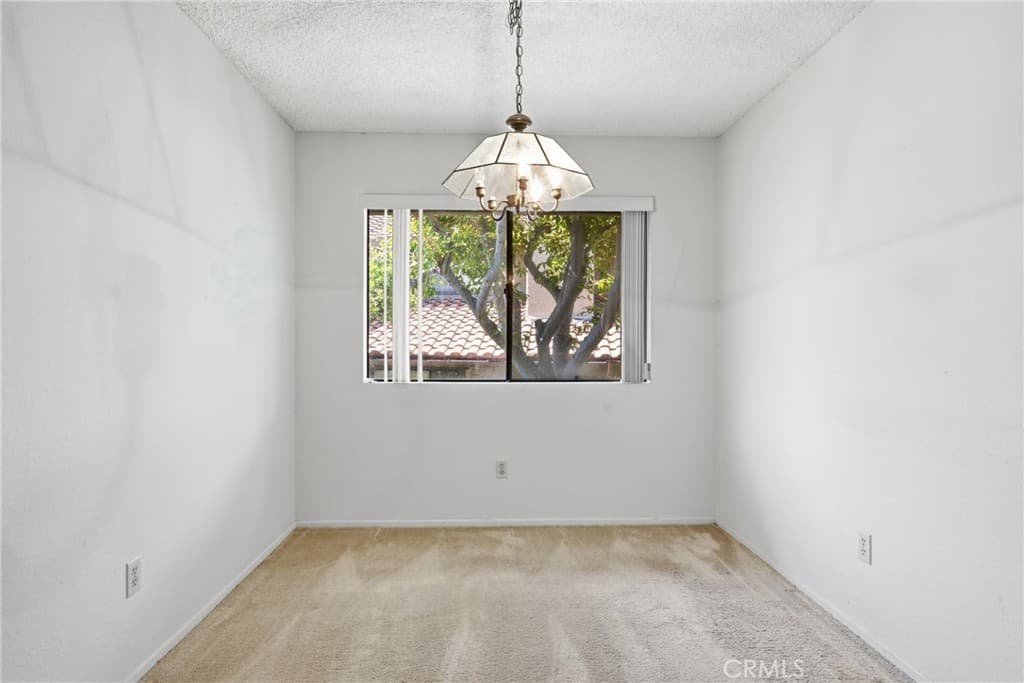 Townhouse at 1638 Calle Coronado, Duarte — photo 4 of 12