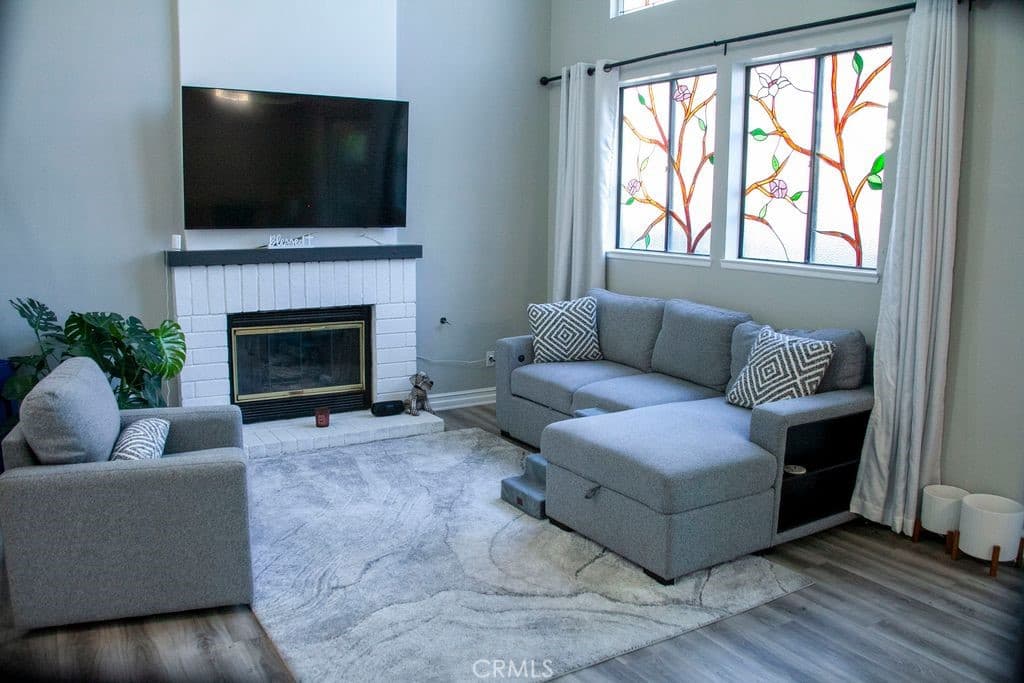 Townhouse at 4679 canyon park lane, La Verne — photo 4 of 12