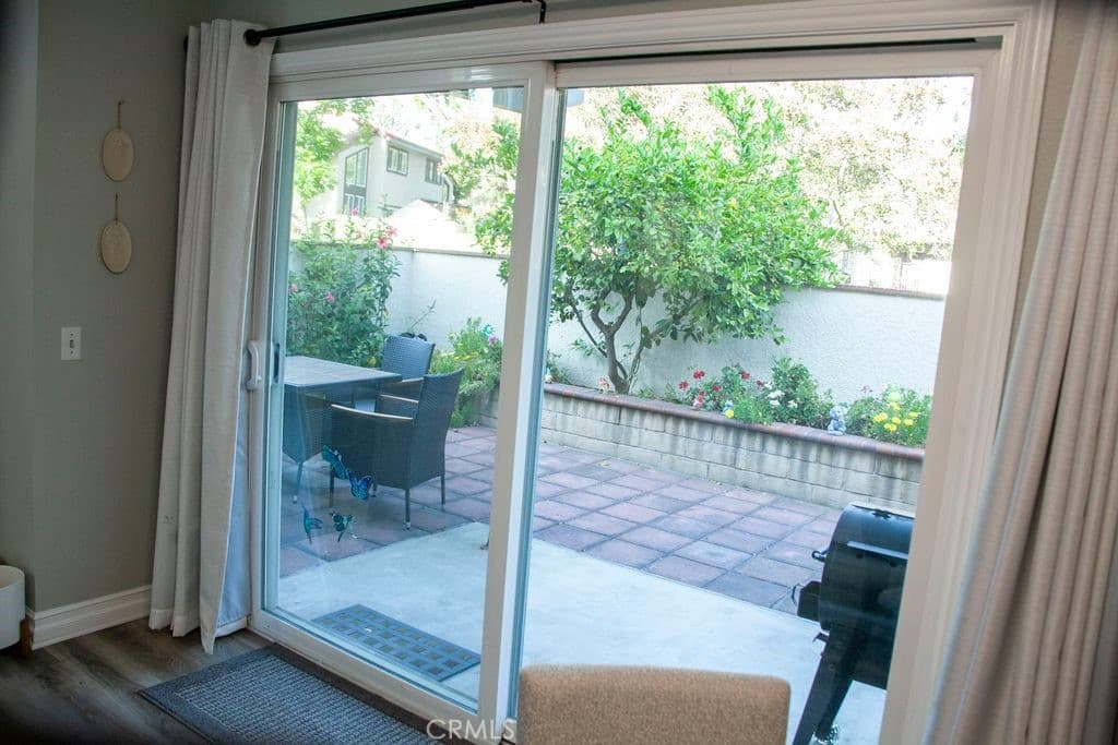 Townhouse at 4679 canyon park lane, La Verne — photo 10 of 12