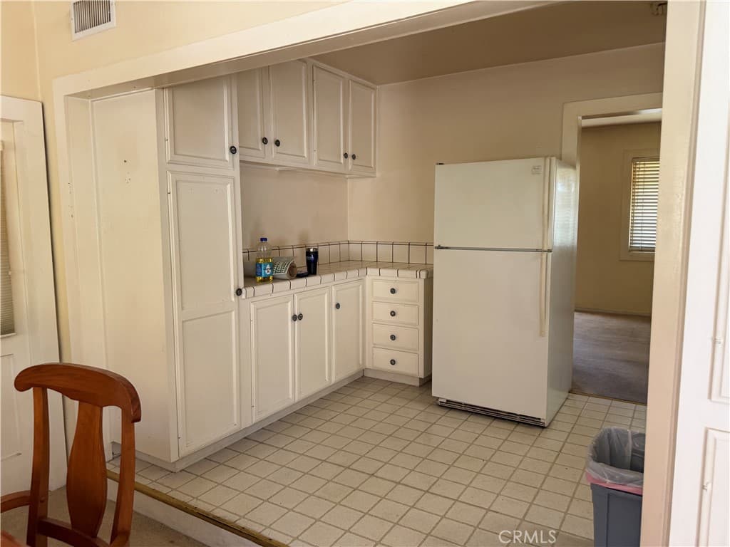 Home at 373 Norumbega, Monrovia — photo 6 of 12