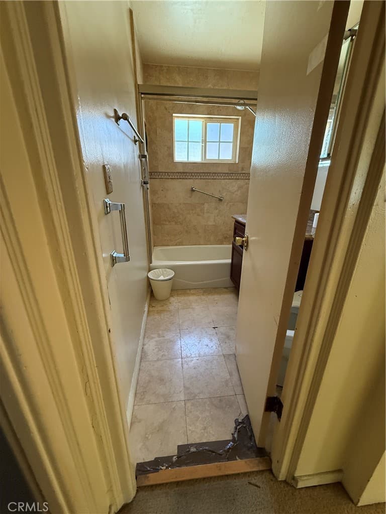 Home at 373 Norumbega, Monrovia — photo 9 of 12