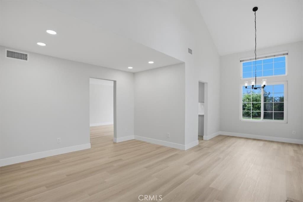 Home at 702 Bangor Street, Pomona — photo 10 of 12