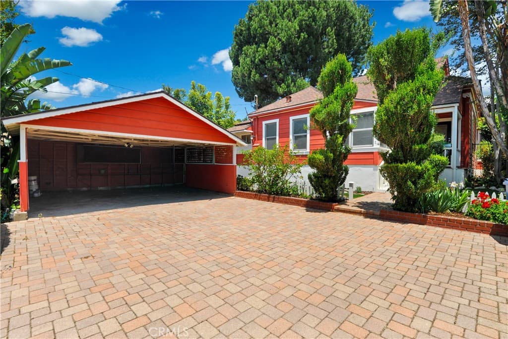 Home at 703 Manzanita, Sierra Madre — photo 4 of 12