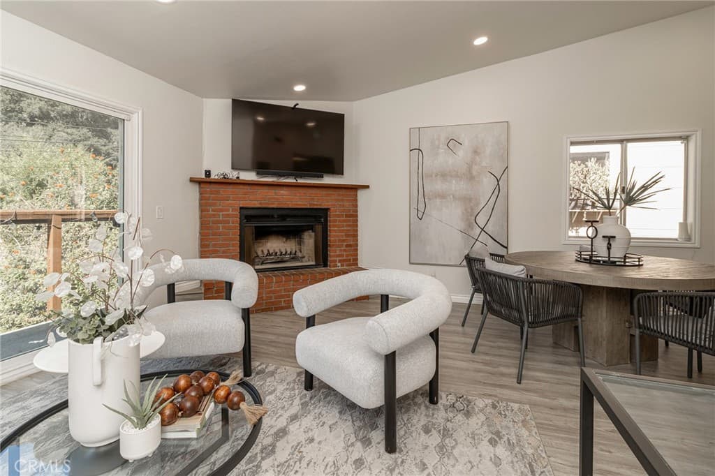 Home at 714 Brookside, Sierra Madre — photo 11 of 12