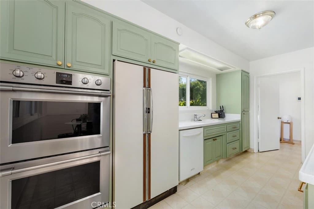 Home at 1152 Northwestern Drive, Claremont — photo 12 of 12