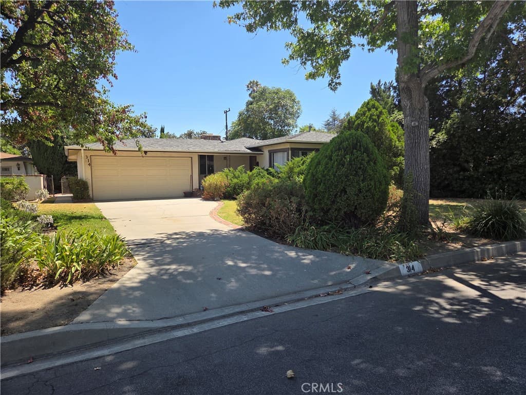 Home at 314 E Las Flores, Arcadia — photo 1 of 11