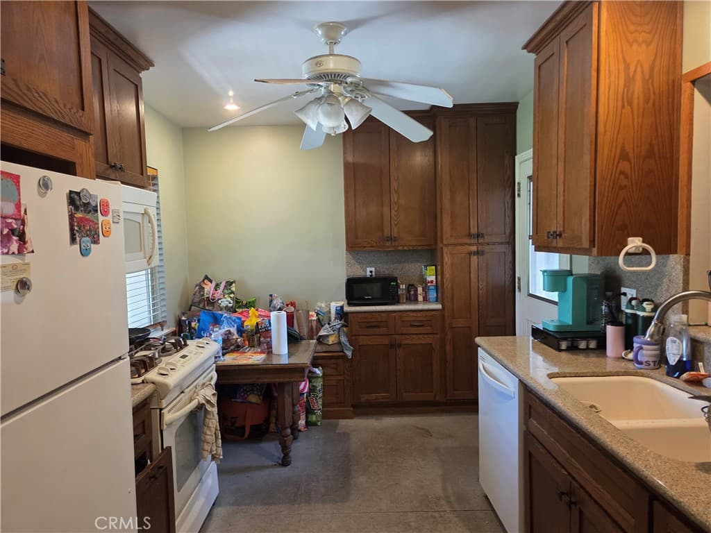 Home at 314 E Las Flores, Arcadia — photo 4 of 11