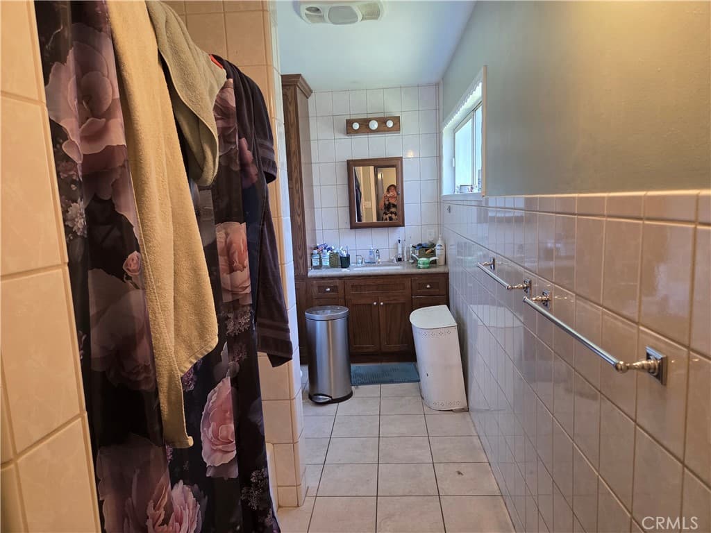 Home at 314 E Las Flores, Arcadia — photo 7 of 11