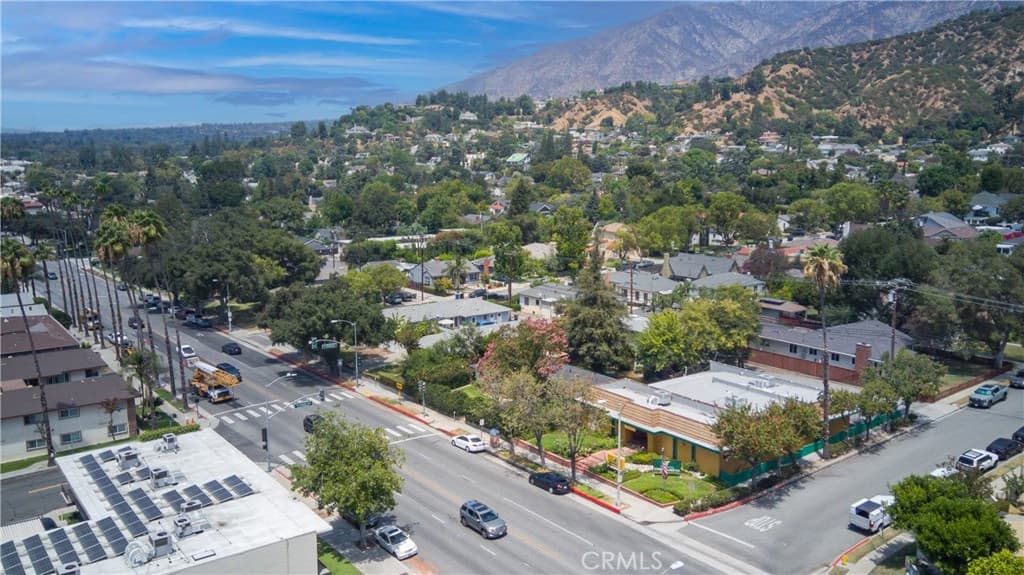 Home at 635 W Foothill, Monrovia — photo 6 of 12