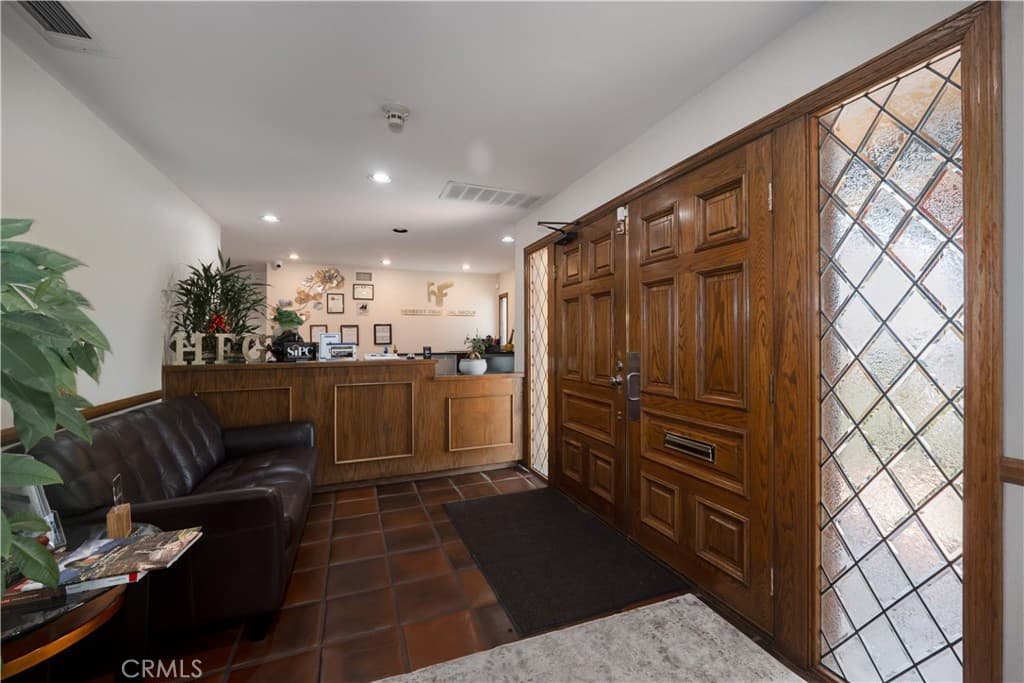 Home at 635 W Foothill, Monrovia — photo 8 of 12