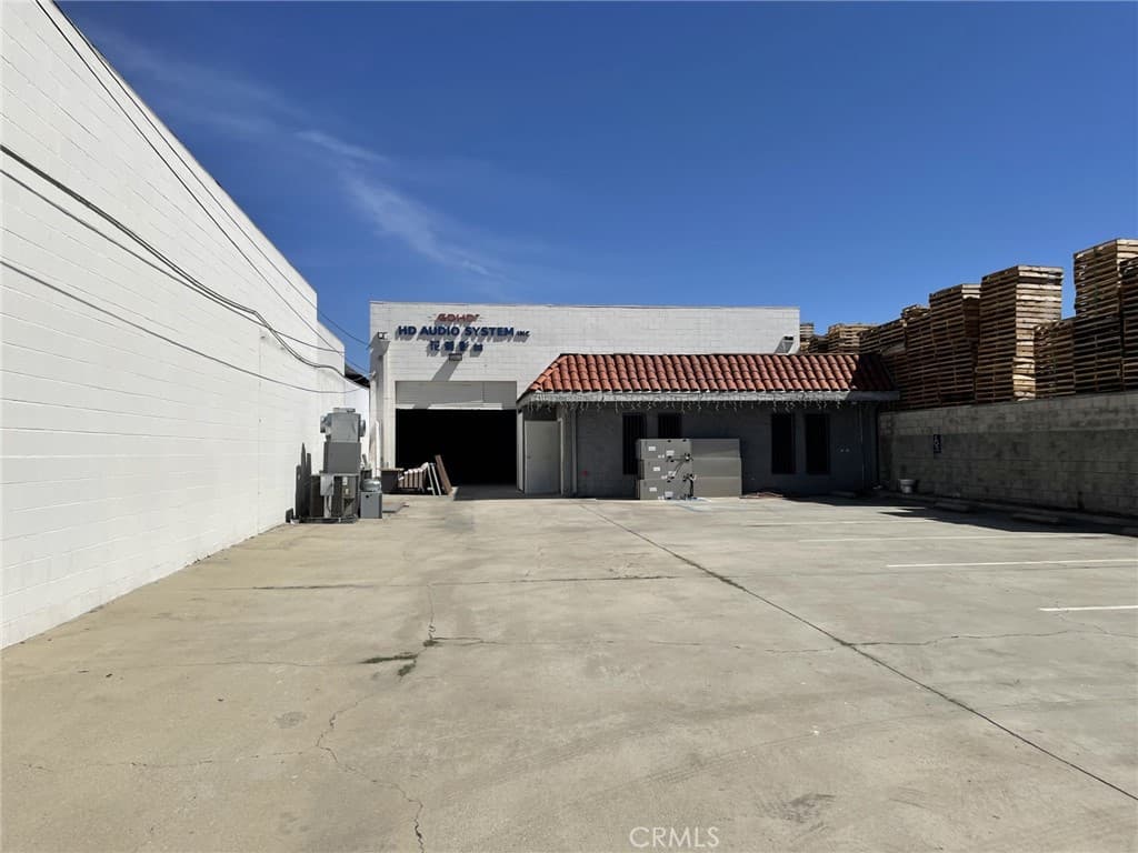 Commercial at 2112 Lee, South El Monte — photo 2 of 6