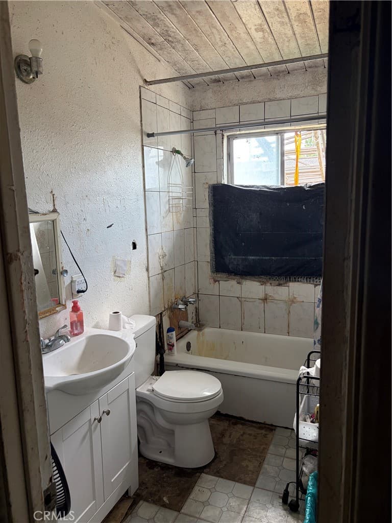 Home at 18402 E Nearfield, Azusa — photo 5 of 7