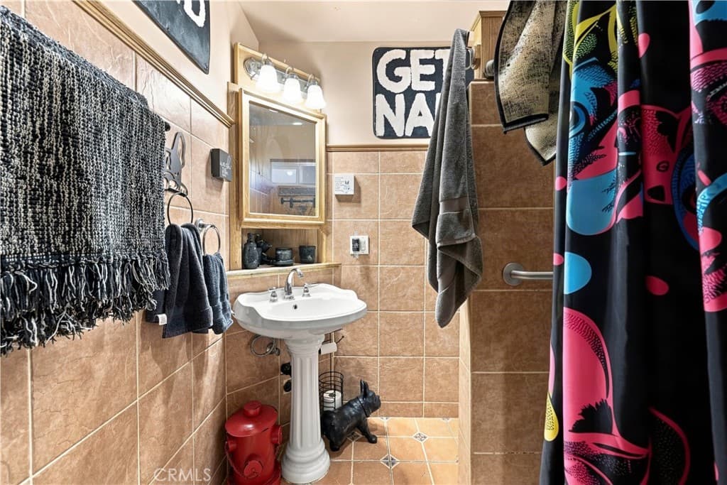 Home at 5008 Baldwin Park, Baldwin Park — photo 10 of 12