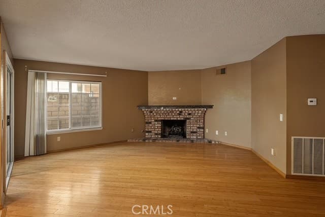 Home at 949 Fontes, Walnut — photo 7 of 12