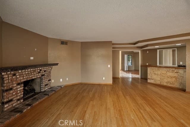Home at 949 Fontes, Walnut — photo 8 of 12