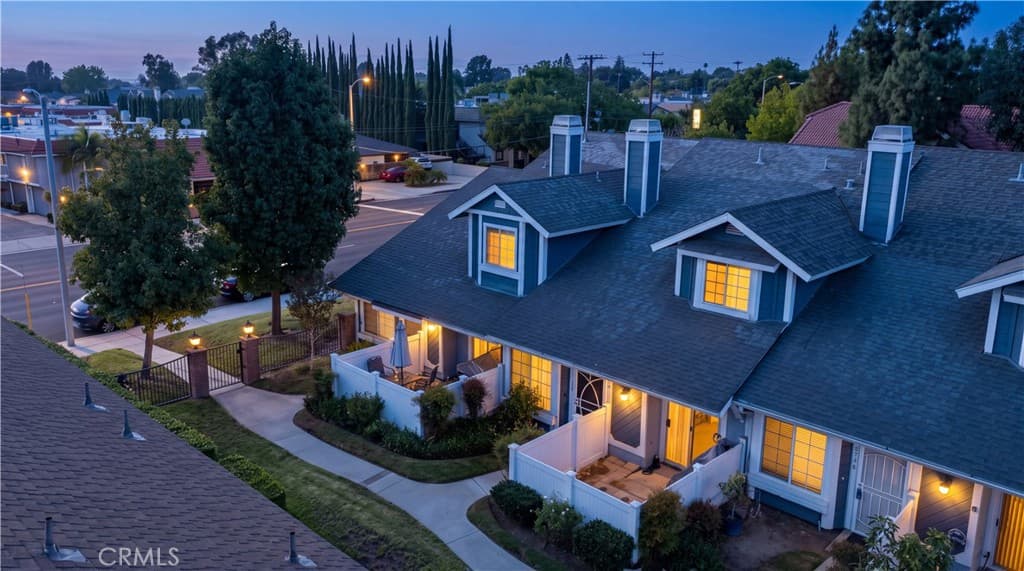 Townhouse at 1174 N Sunflower, Covina — photo 2 of 12