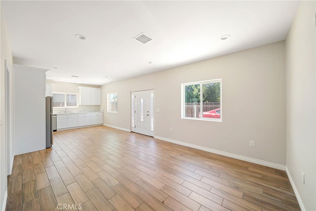 Home at 1421 Bonita, La Verne — photo 12 of 12