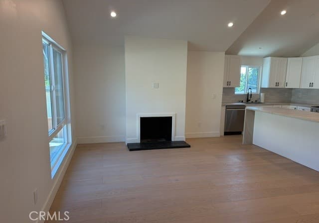 Home at 108 E Grandview, Sierra Madre — photo 3 of 4