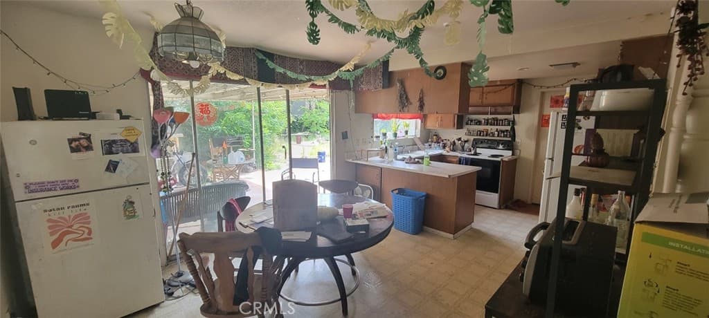 Home at 1662 Denver, Claremont — photo 12 of 12