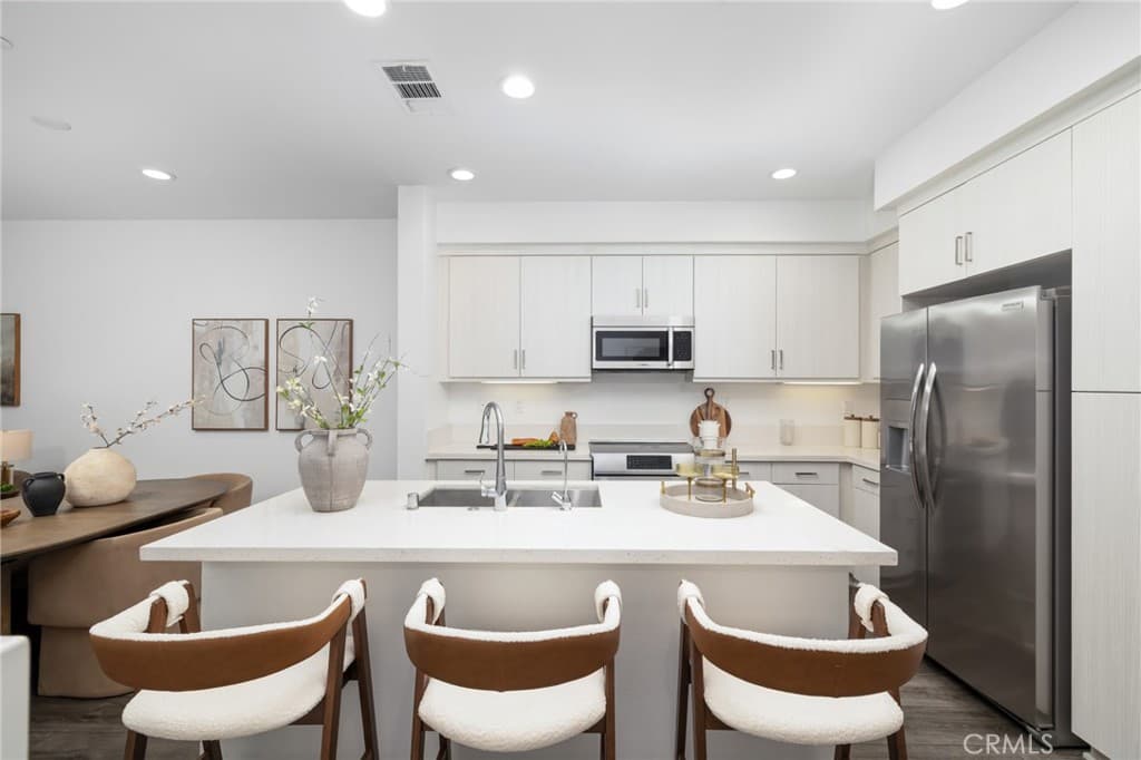 Condo at 419 Falcon Place, Covina — photo 3 of 12