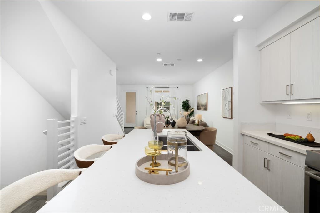 Condo at 419 Falcon Place, Covina — photo 6 of 12