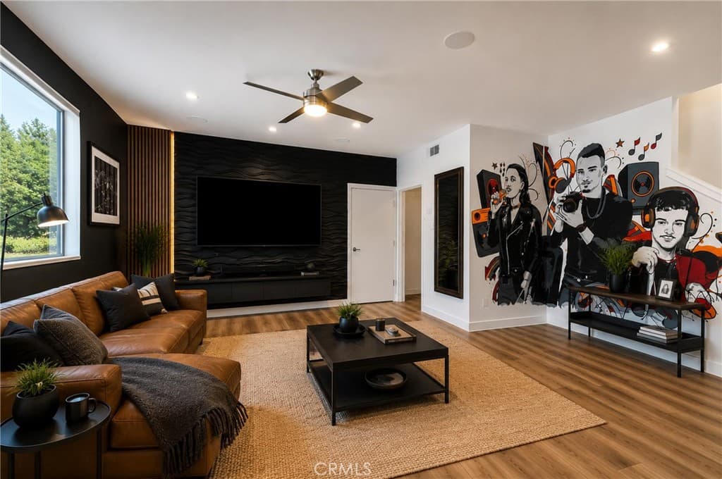 Home at 105 Galaxie, Covina — photo 4 of 12