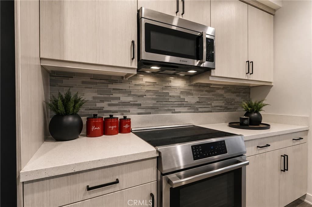 Home at 105 Galaxie, Covina — photo 8 of 12