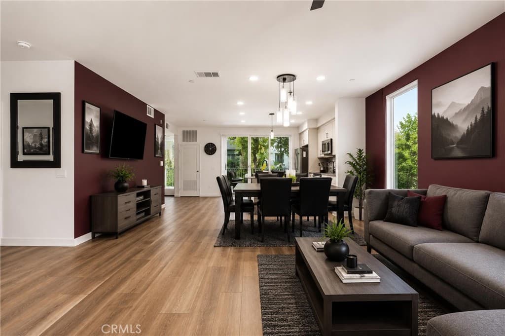 Home at 105 Galaxie, Covina — photo 10 of 12