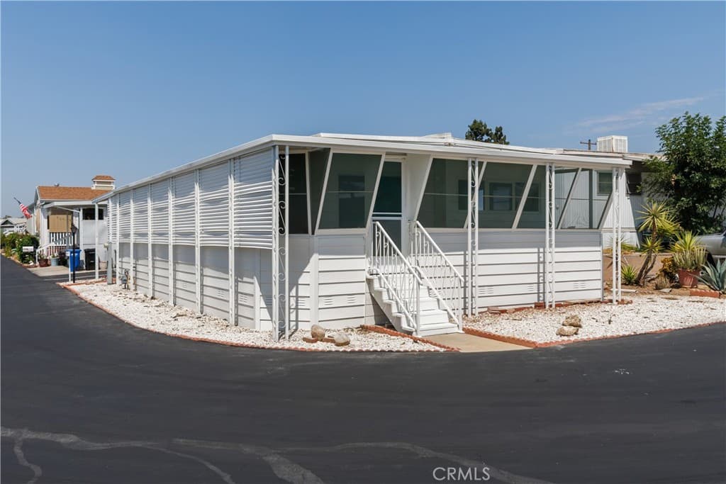 Home at 301 E Foothills Boulevard 143, Pomona — photo 3 of 12