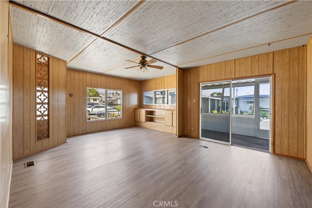 Home at 301 E Foothills Boulevard 143, Pomona — photo 6 of 12