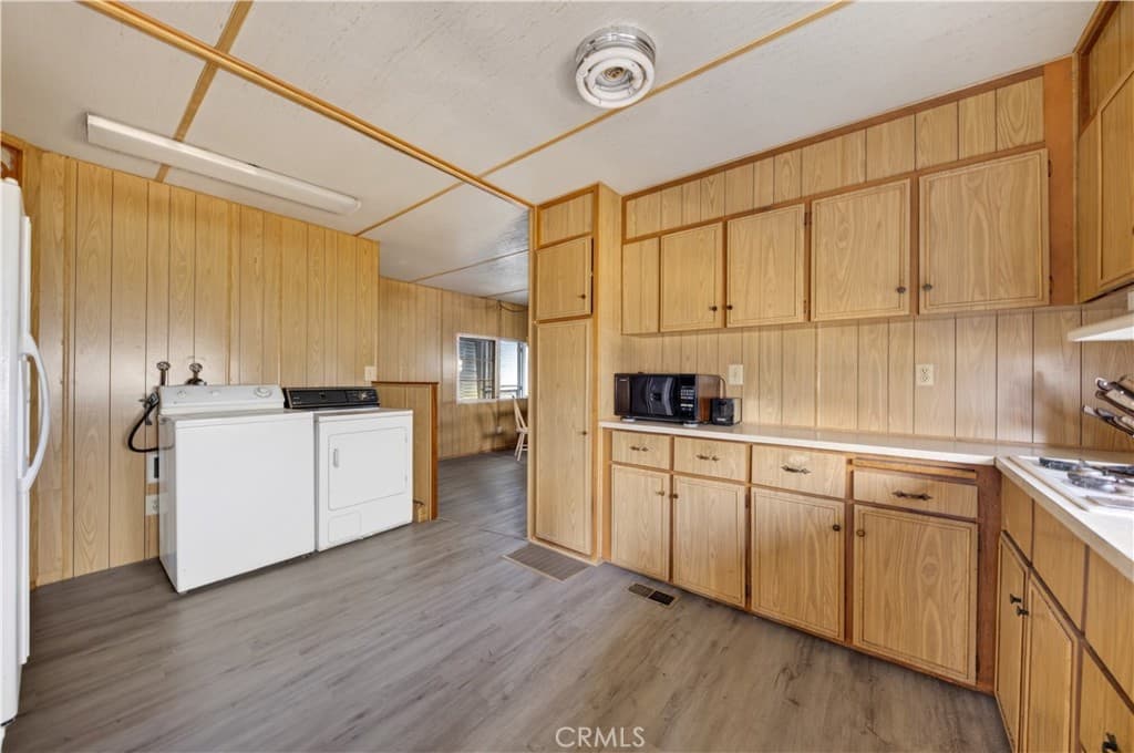 Home at 301 E Foothills Boulevard 143, Pomona — photo 8 of 12