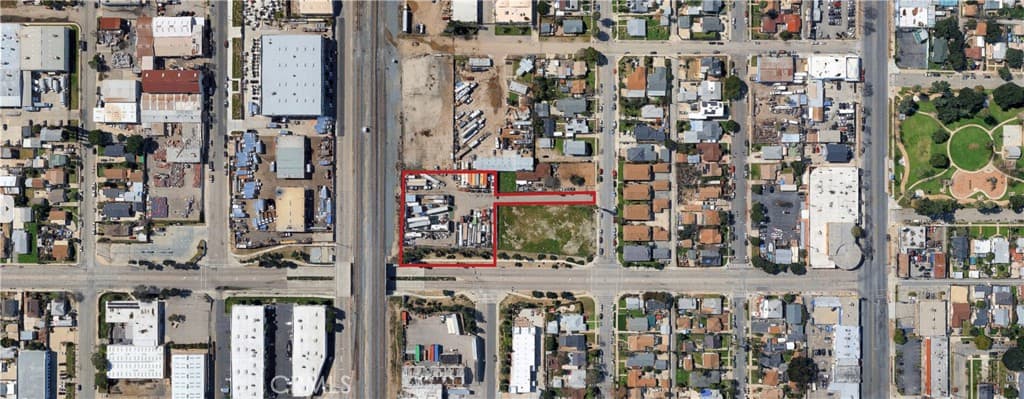 Home at 151 N Reservoir Street, Pomona — photo 4 of 6