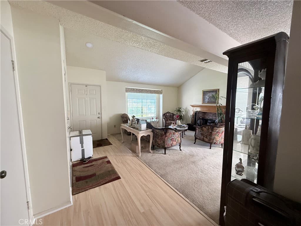 Home at 639 Damien, La Verne — photo 3 of 4